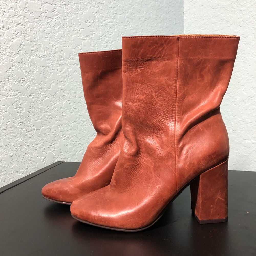 Lucky Brand Size 5.5 boots